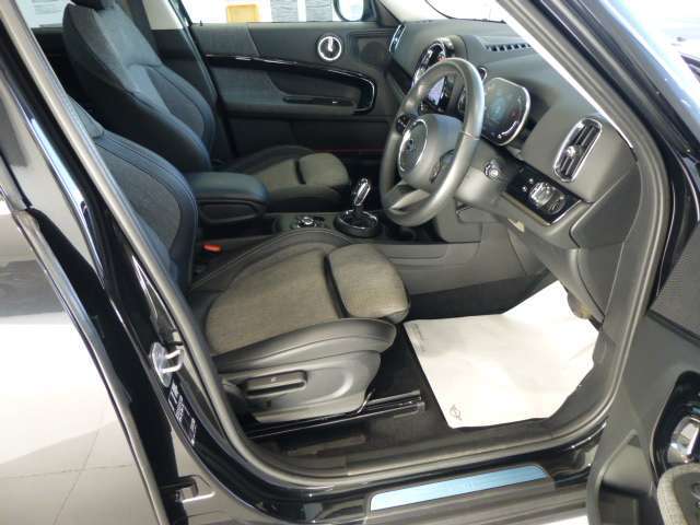 また弊社では残価設定型ローンやお客様のご希望お支払金額やご希望のお支払年数にあわせたプランをご案内する自由設定型ローンもございます。