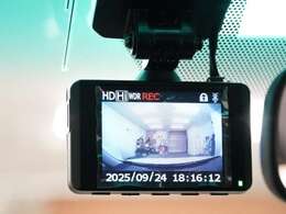 ドライブレコーダーも装備されており安心ですよ！