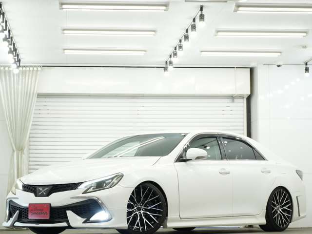 こちらの車両をベースに追加カスタムのご依頼も大歓迎でございます！自社製品からAftermarket製品まで、幅広く取扱いしております！気になる商品、理想の車のイメージがありましたら何でもご相談ください！