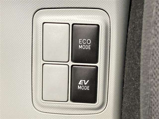 EVスイッチを押すとモーターのみの走行ができますよ。