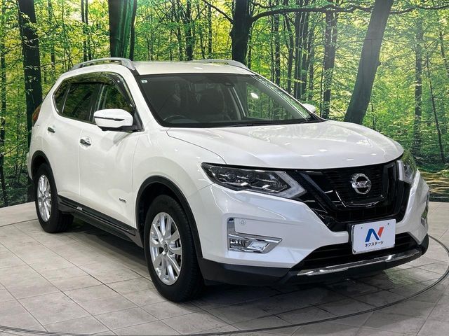 大好評のボディコーティング「弾スプラッシュコート」もご納車までに施工可能。通常のガラスコートと異なる、耐久年数6年の無機質ガラスコーティングが、ボディをキレイな状態に保ってくれます。