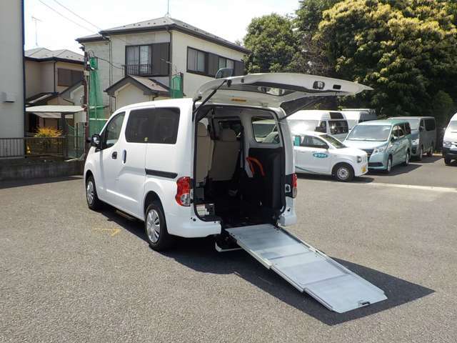 車椅子1脚仕様です