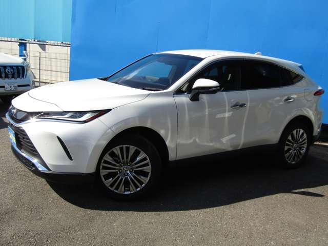 自社積載車も完備しておりますので万が一の時は当社スタッフが代車をお持ちしてお客様の自宅までお引き取りさせていただきます。