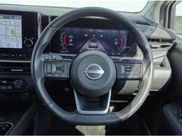 プロパイロットの操作スイッチを装備しています♪♪前車を追従したり減速をしたり運転手の負担を軽減するための装置です。