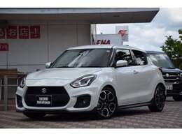 ●当店ではスマホにてInstantLiveによる中継型ライブ商談を取り入れております。スマホを介して動画にて車両をご覧いただきご来店いただく事の難しい遠方のお客様にも安心して購入頂けます。