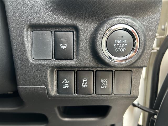 【運転席操作部】『運転席周辺の装備』の画像になります。快適なドライブを楽しむための機能が装備されています！運転席から触れるので使いやすいです！