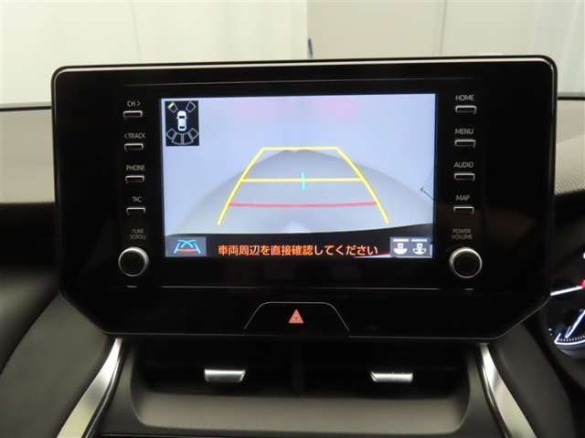 バックモニターを装備しています。車庫入れ時等に車両後方が確認出来るのでとても便利です。