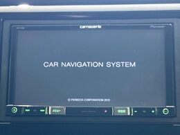 【ナビゲーション】目的地までしっかり案内してくれる使いやすいナビ。Bluetooth接続すればお持ちのスマホやMP3プレイヤーの音楽を再生可能！毎日の運転がさらに楽しくなります！！