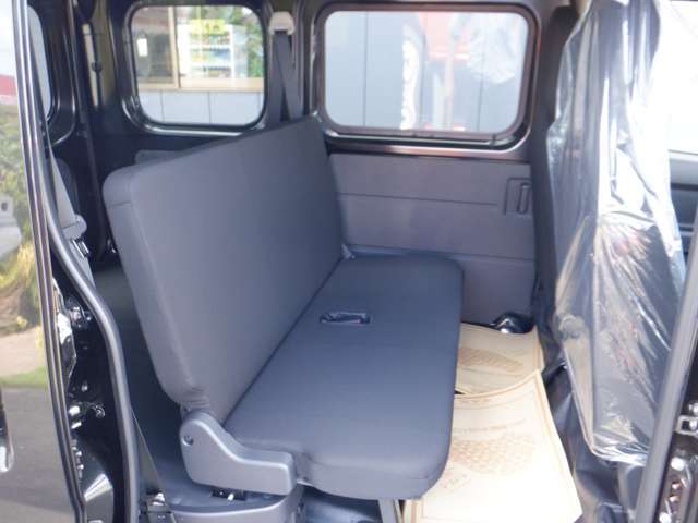人気の登録済・届出済未使用車やおすすめ中古車を展示中！！各社メーカーの人気の軽自動車・小型車・普通車・大型車まで高須自動車にお任せ下さい！！日々新しい展示車両が続々入荷中です！！
