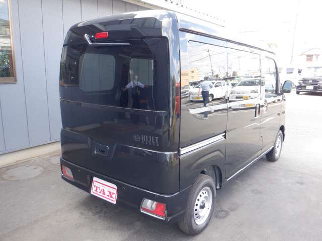 【当社は、ご購入後のお付き合いを大切に致します】　お車に関しては全てお任せ頂ける整備工場、設備を完備しております。些細なことでもお気軽にご連絡下さい。
