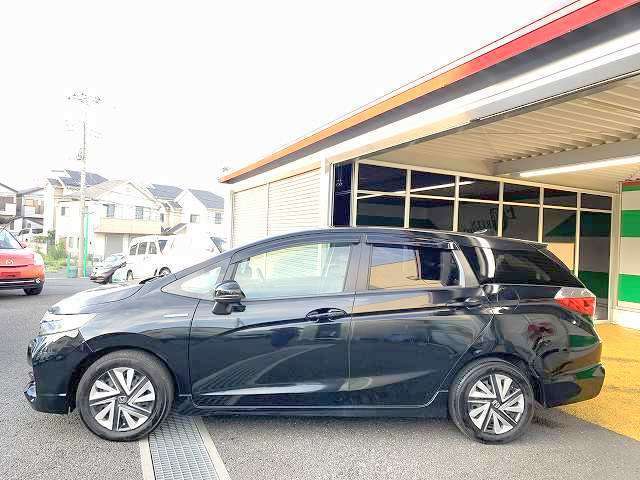 禁煙車です！また、ミラーウインカー・ドアバイザー・プライバシーガラス付きです！