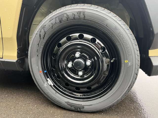 ☆車の保険は買ったところで加入するのがベストです。保険に関しても大手保険代理店をしておりますので安心してお任せください。不慮の事故の際も自社鈑金工場と連携して修理を進めてまいります☆