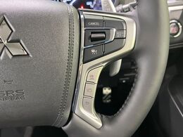 【レーダークルーズコントロール】高速道路での長距離走行が楽に！！自動で速度を保つクルーズコントロールが、衝突軽減システムと連携し、前方の車両を感知して車間を保つように速度調節してくれます！！