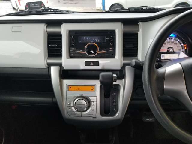 陸運局認証の自社整備工場完備！！アフターフォローも誠意をもって対応させていただきます！！