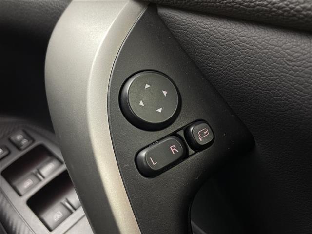 【窓操作部】『窓周辺/窓周辺装備』の画像になります。写真の内容に関してご不明点、ご質問等がございましたらお気軽にガリバー店舗までお問い合わせください。