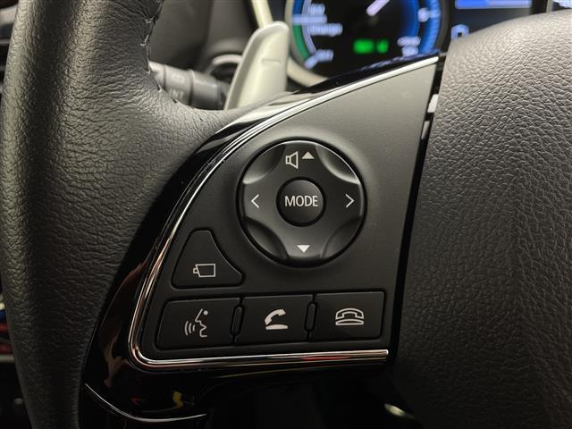 【運転席操作部】『運転席周辺の装備』の画像になります。快適なドライブを楽しむための機能が装備されています！運転席から触れるので使いやすいです！