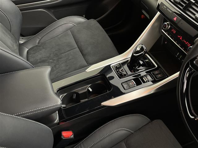 【シフトレバー】『シフトレバー』の画像になります。写真の内容に関してご不明点、ご質問等がございましたらお気軽にガリバー店舗までお問い合わせください。