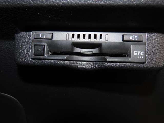 ETC車載器付き！これからのシーズン、是非遠出や旅行へ！快適なお時間を演出致しますよ！