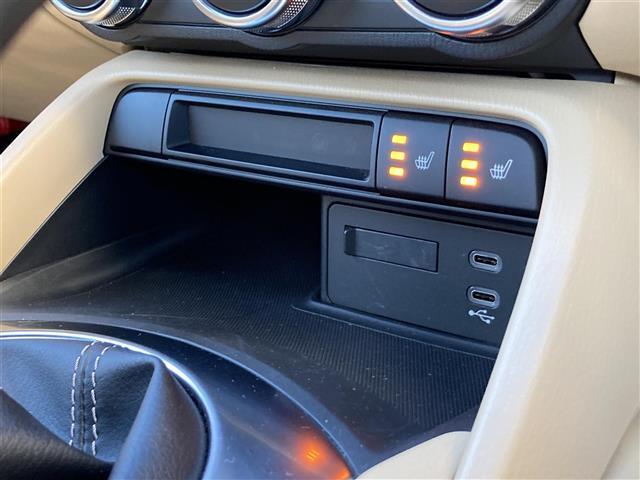 【　シートヒーター　】冬場のお供に。暖かいシートは女性には嬉しい機能ですね♪