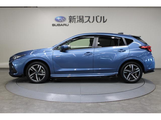 前進感を印象付けるシャープなデザイン