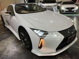 上質でお買い求めやすい輸入中古車をご案内しております。お客様のお好みに合った弊社在庫よりお選びくださいませ。