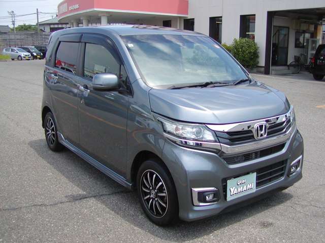 当店は、整備工場併設店舗です。納車前の点検整備は、納車後の、オイル交換、点検、車検、そして、故障やアフターメンテナンスもしっかりと対応させて頂きますのでご安心下さい。