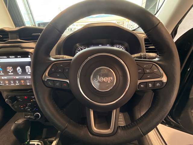 ジープ専任のメカニックが、お客様のカーライフをサポートさせて頂きます！！大型リフト、専用テスター、専用工具完備！