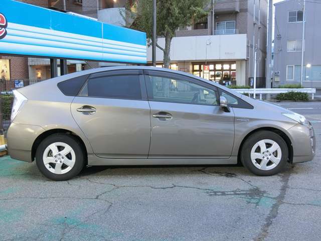 『せっかく来たのに車がない』なんてことのないよう、ご来店いただく前に『来店予約』をお願いします。お問い合わせは0078-6002-196241まで。