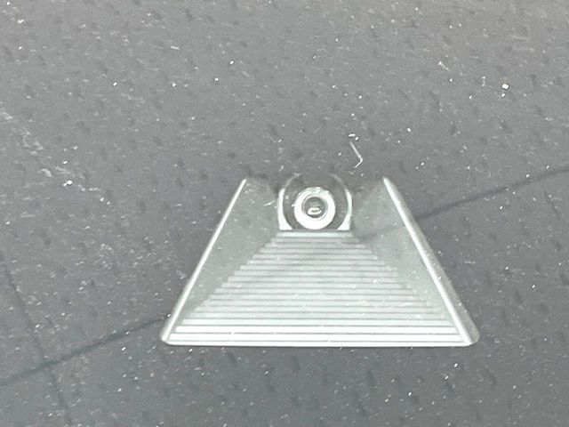 【ホンダセンシング】走行中に前方の車両等を認識し、衝突しそうな時は警報とブレーキで衝突回避と被害軽減をアシスト。より安全にドライブをお楽しみいただけます。