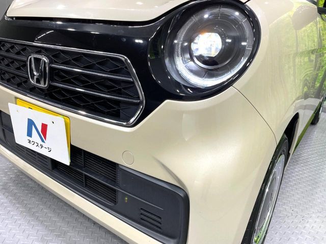 【LEDヘッドライト】悪天候や夜間走行時も良好な視界を確保し安心して運転できる高輝度LEDヘッドライトを装備！点灯速度が早く、消費電力も抑えられています。