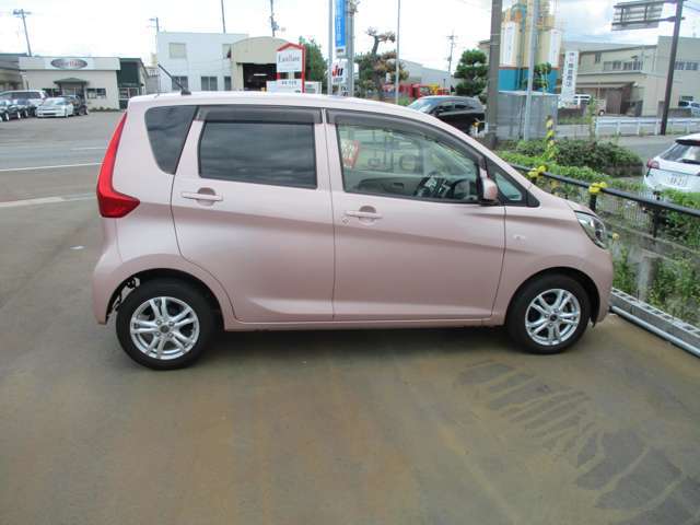 ☆　★　☆　　納　得　の　内　装　ク　リ　ー　ニ　ン　グ　済　み　車　　☆　★　☆　　　車の状態によってはシート、天張り、フロカーペットなどすべて取り外して徹底的に消毒清掃してから販売しております。