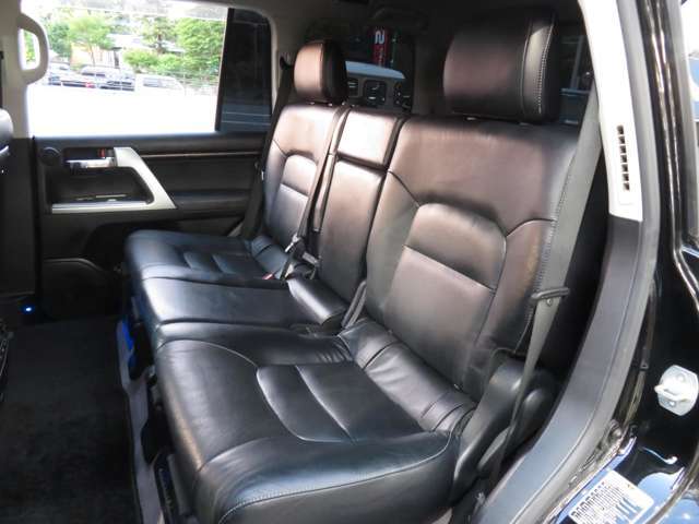 トヨタ ランドクルーザー200 4.6 ZX 4WD 2013年 11.8万キロ