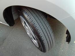 数あるコンパクトカーの中でも小回りは得意分野です☆