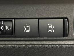 【両側パワースライドドア】スマートキーや運転席のスイッチで後席両側スライドドアの開閉が可能♪電動だから力を入れてドアを開ける必要が無く、小さなお子様でも簡単に開け閉めでき快適です♪