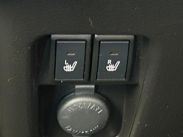 大好評のG'zox艶コーティングはお車を傷や汚れから保護するだけでなく、塗装の劣化も防いでくれる優れもの！！ 店頭で是非体感してください！！