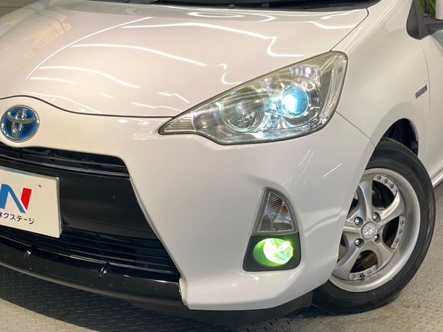 【HIDヘッドライト】非常に明るく前方を照らしてくれるので、悪天候や夜間の走行時も視界良好で安心してお乗りいただけます。