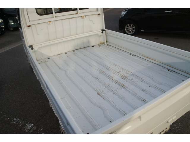 自動車保険ご相談ください！三井住友、あいおいニッセイ同和代理店☆見積もりします。保険担当が万が一の場合連携を取って敏速に対応します。代車、レンタカーもご用意しますのでご安心ください。