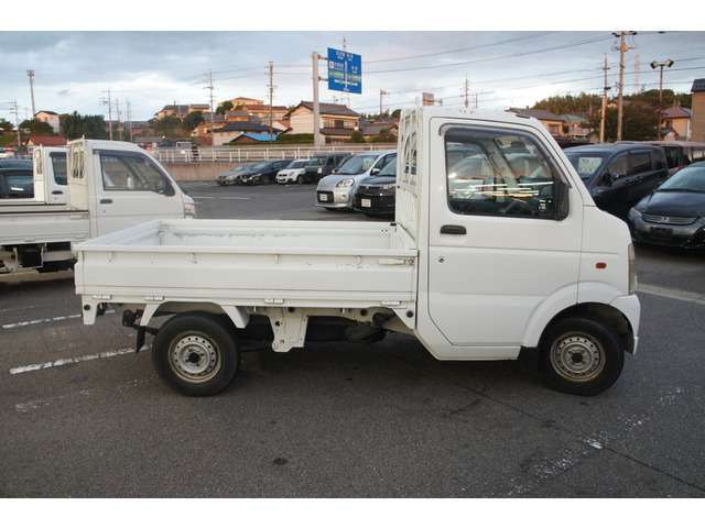 お客様に、安心で快適にドライブを楽しんでいただくために、当店オリジナルのプランを数多くご用意しております。保険のご相談もお任せください。☆薄利多売！安心☆満足☆納得価格☆格安販売専門店☆