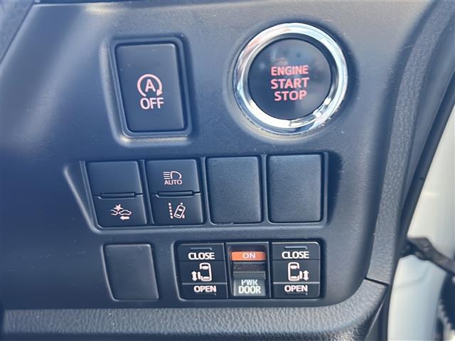 店舗にて現車の確認もいただけますので、お電話で在庫のご確認の上是非ご来店くださいませ。