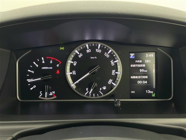 【スピードメーター】メーターがシンプルで見やすく運転しやすいですね！