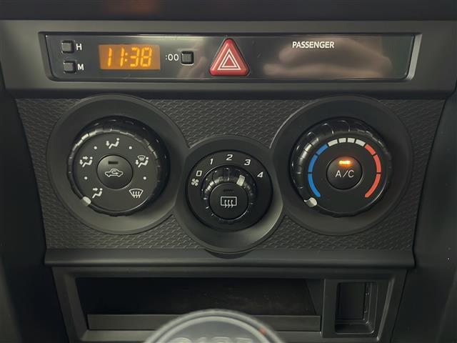 【運転席操作部】快適なドライブを楽しむための機能が装備されています！運転席から触れるので、使いやすいです！除菌プランいれていただくと、さらに清潔で安心していただけます！