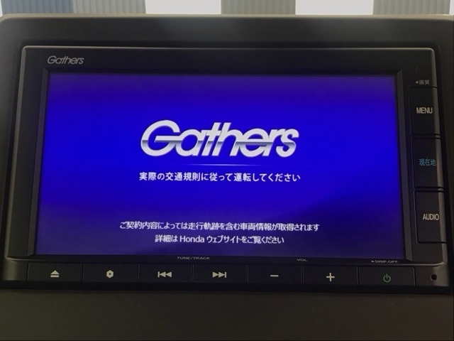 純正メモリーインターナビ付きです！CD再生、Bluetooth・ミュージックプレーヤー接続可能です！