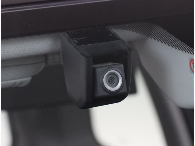 ドライブレコーダー装備！走行中は常時録画を行っているので、万が一の際の映像記録や旅の思い出としても映像を記録してくれます！