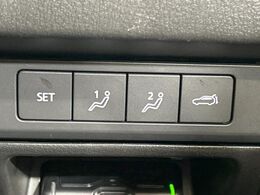 【メモリー機能付きパワーシート】ドライバーごとに設定したシート位置を記憶して、ボタン一つで切り替えできる便利な機能！運転する方が複数名いらっしゃるご家庭におすすめです♪