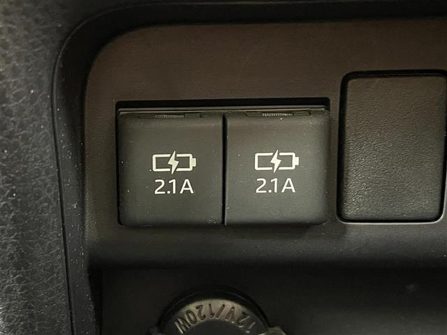 【運転席操作部】快適なドライブを楽しむための機能が装備されています！運転席から触れるので、使いやすいです！除菌プランいれていただくと、さらに清潔で安心していただけます！