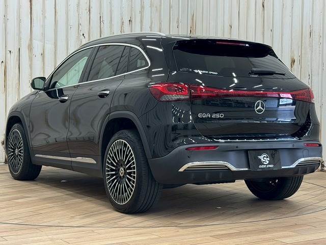 お車ご成約時の付帯率は驚きの90％OVER。GOOD　SPEED自慢のスーパーガラスコーティング。見違えるほどの輝きを放ち、納車後のメンテナンスも楽々。是非一度お試し下さい。