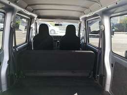 オプション品オーバーヘッドコンソール付　トランク部分　汚れなし　傷みなし