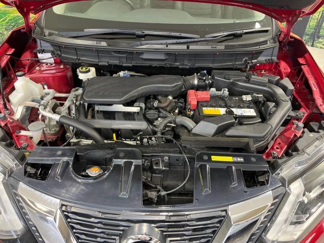 親切・丁寧な専門メカニックスタッフが応対！・車検・点検整備・事故等の修理などアフターサービスも安心。お車のカスタマイズもネクステージのサービススタッフまでご相談ください！