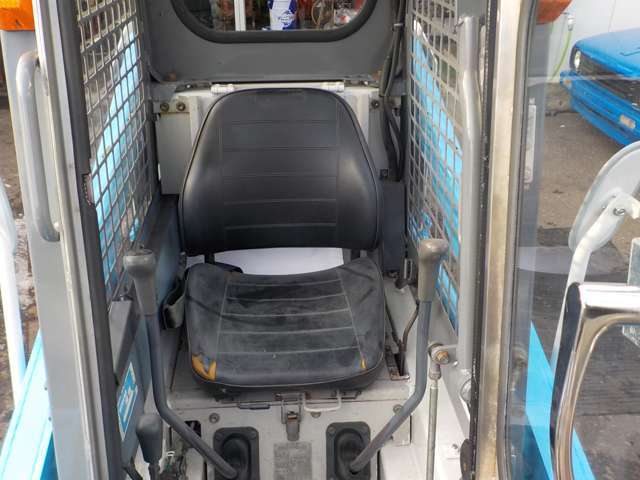 トヨタ ジョブサン 4 ディーゼル スキットローダー 0年 不明 (北海道