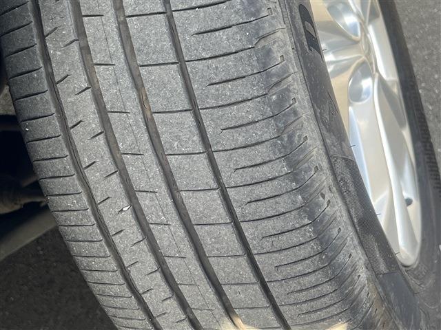 弊社の「東村山店」には鈑金担当がおり、お車をぶつけてしまった際や事故に遭われた際も自社でご対応致します。お車の事はトータルでサポートさせていただきます！